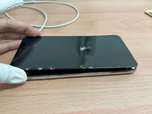 壊れたiphone買取 スマップル 博多店
